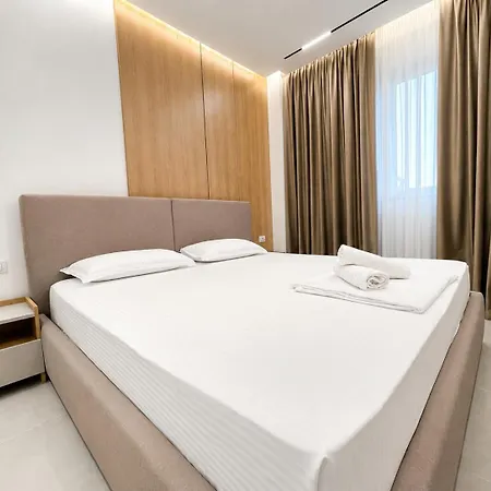 Aron's 206 Apartamento Golem (Tirana)